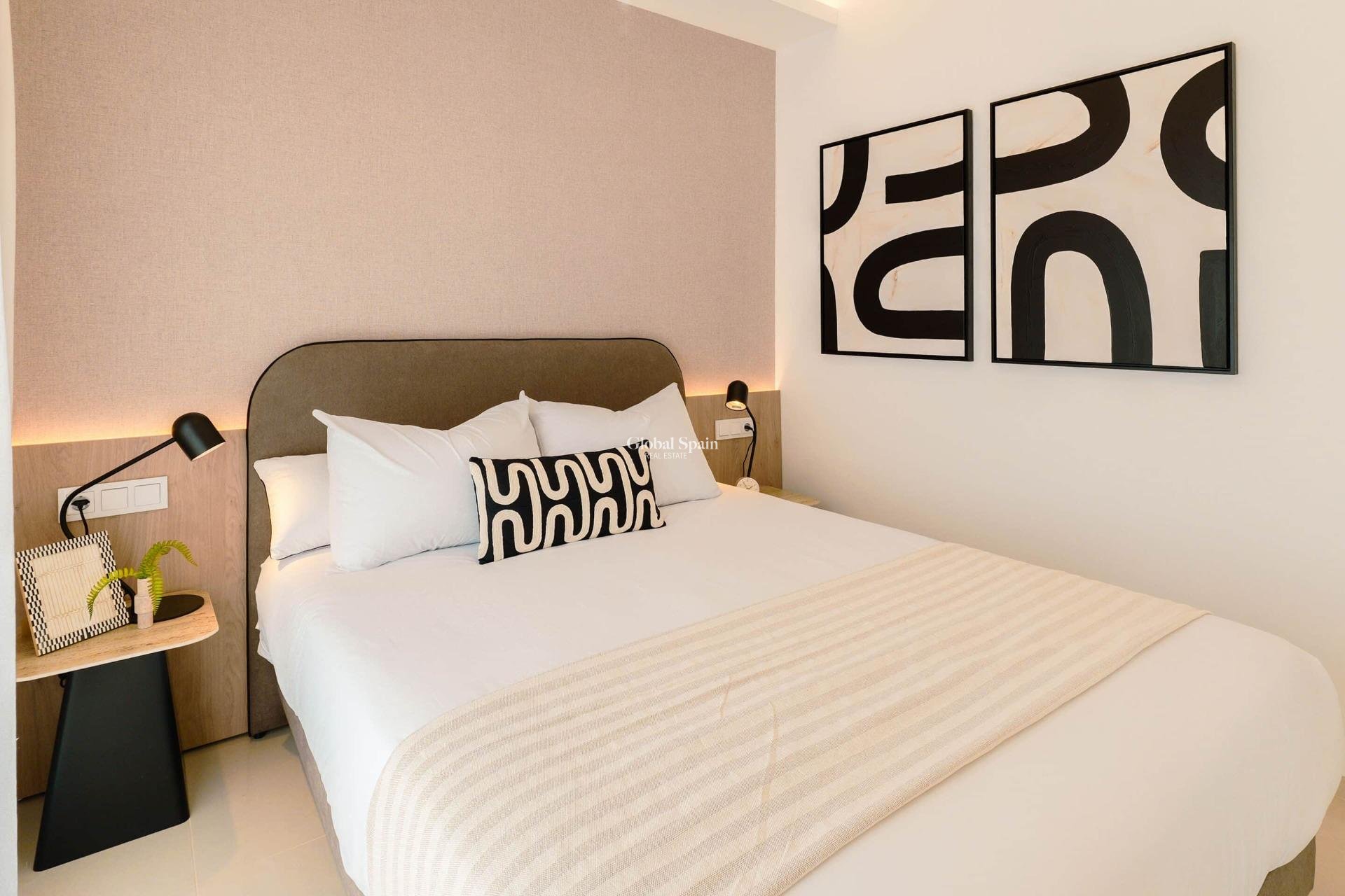 Neubau - Doppelhaushälfte -
ROJALES - Doña Pepa