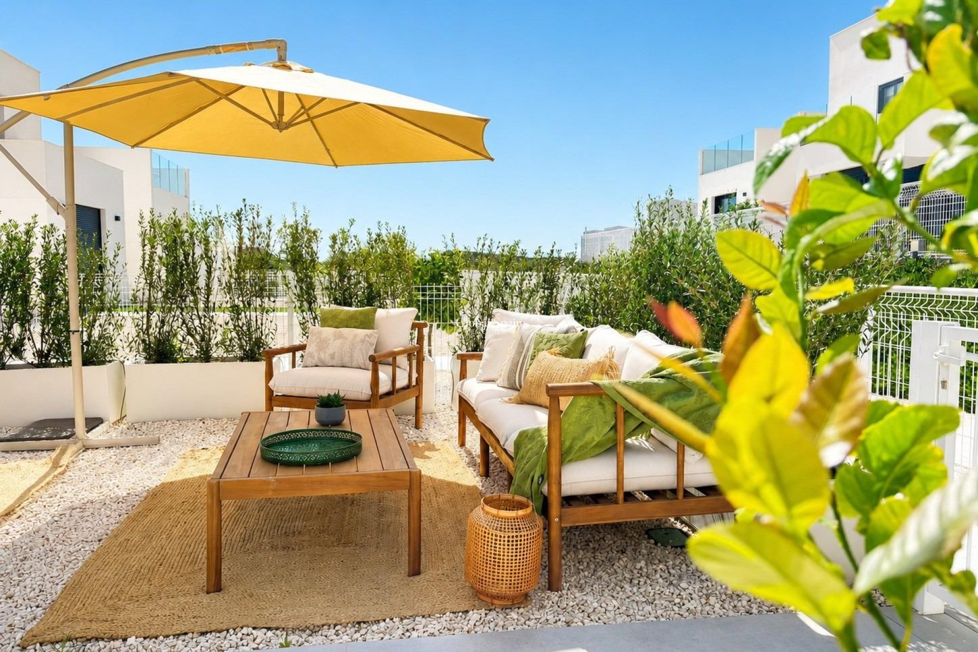 Neubau - HAUS -
BAÑOS Y MENDIGO - Altaona Golf