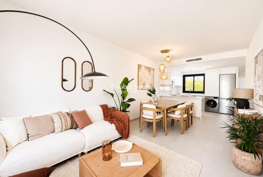 Neubau - HAUS -
BAÑOS Y MENDIGO - Altaona Golf