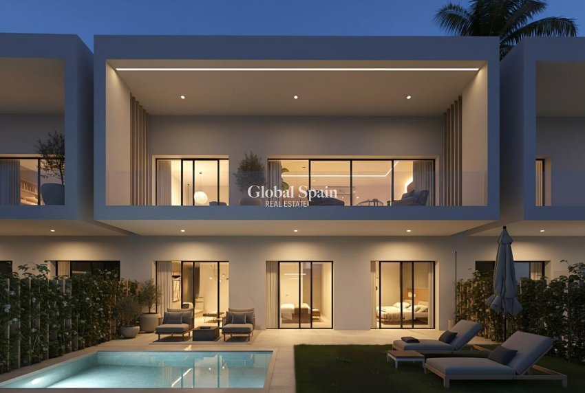 Neubau - HAUS -
CASARES - Casares Del Sol