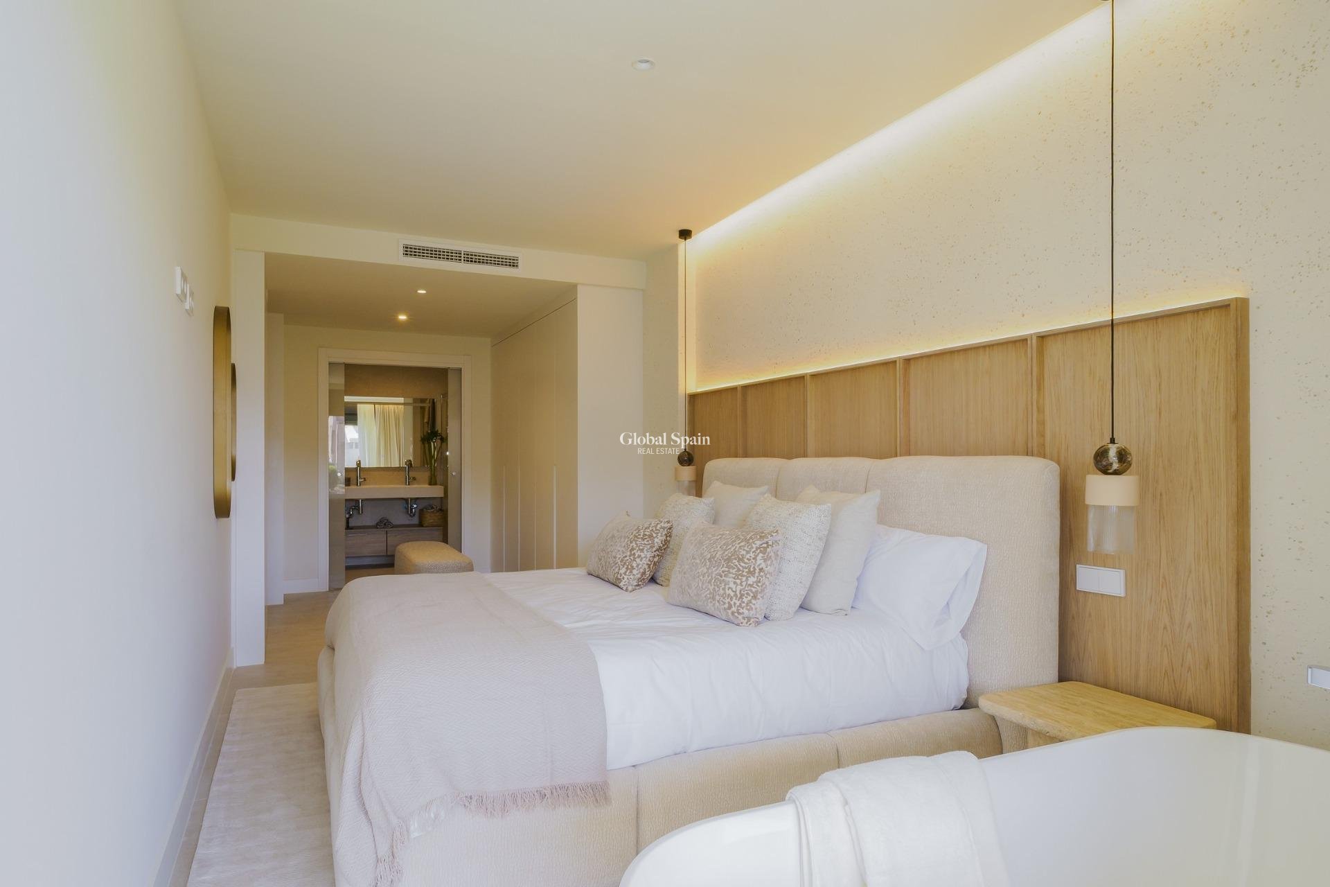 Neubau - HAUS -
FUENGIROLA - Higueron