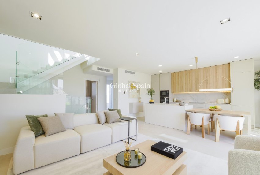 Neubau - HAUS -
FUENGIROLA - Higueron
