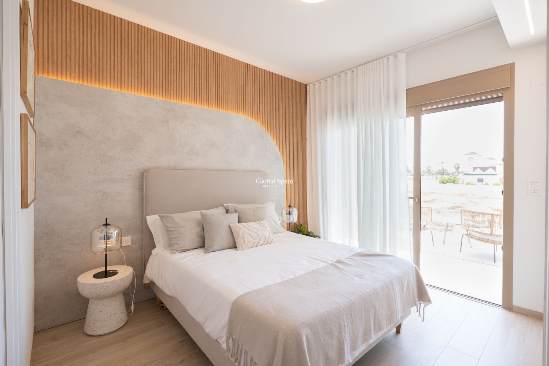 Neubau - HAUS -
LOS ALCÁZARES