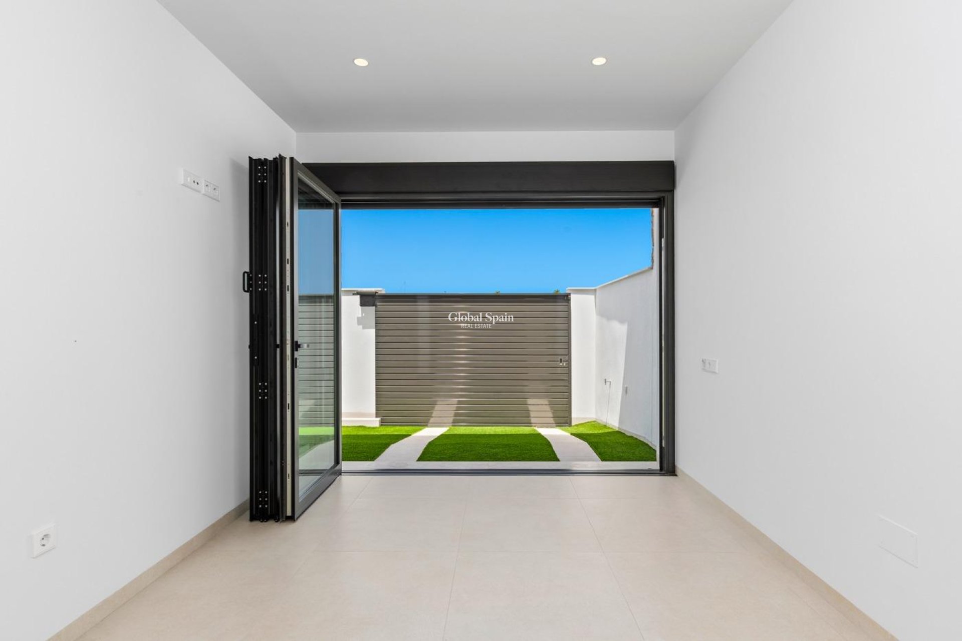 Neubau - HAUS -
LOS ALCÁZARES