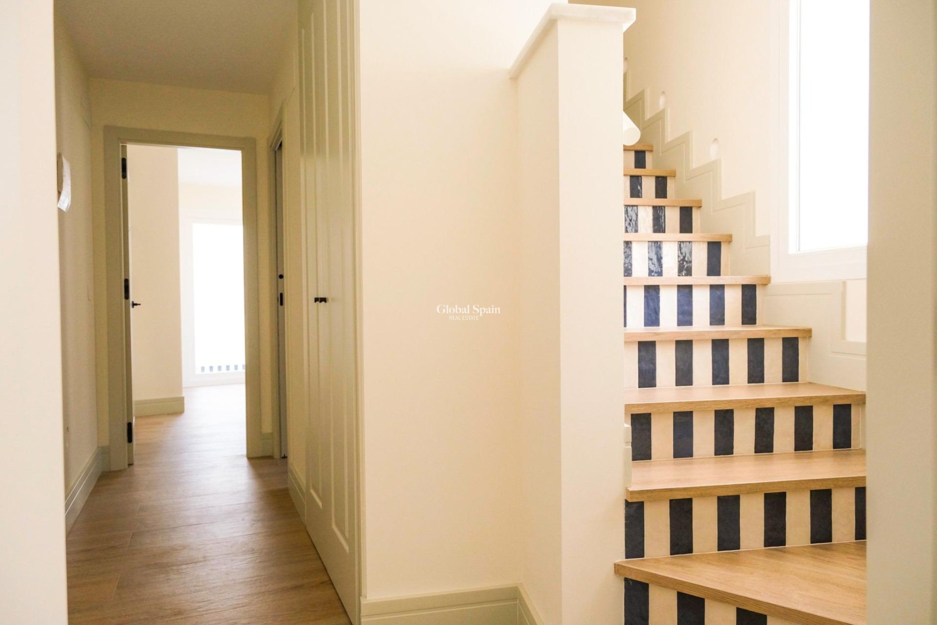 Neubau - HAUS -
MÁLAGA - Playa de la Malagueta