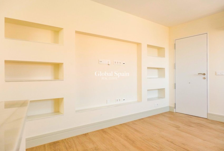 Neubau - HAUS -
MÁLAGA - Playa de la Malagueta