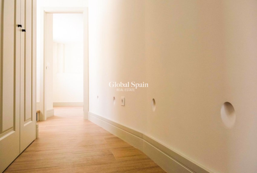 Neubau - HAUS -
MÁLAGA - Playa de la Malagueta