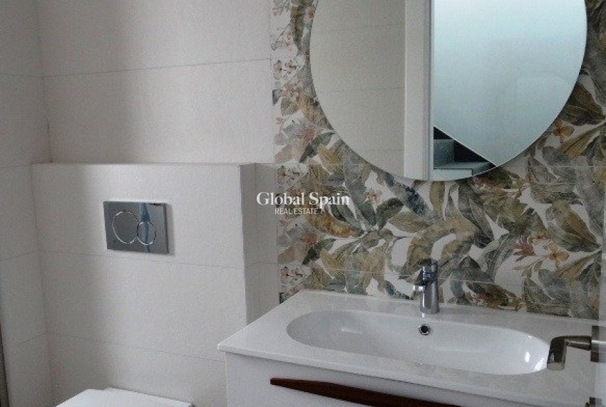 Neubau - HAUS -
PILAR DE LA HORADADA - pueblo