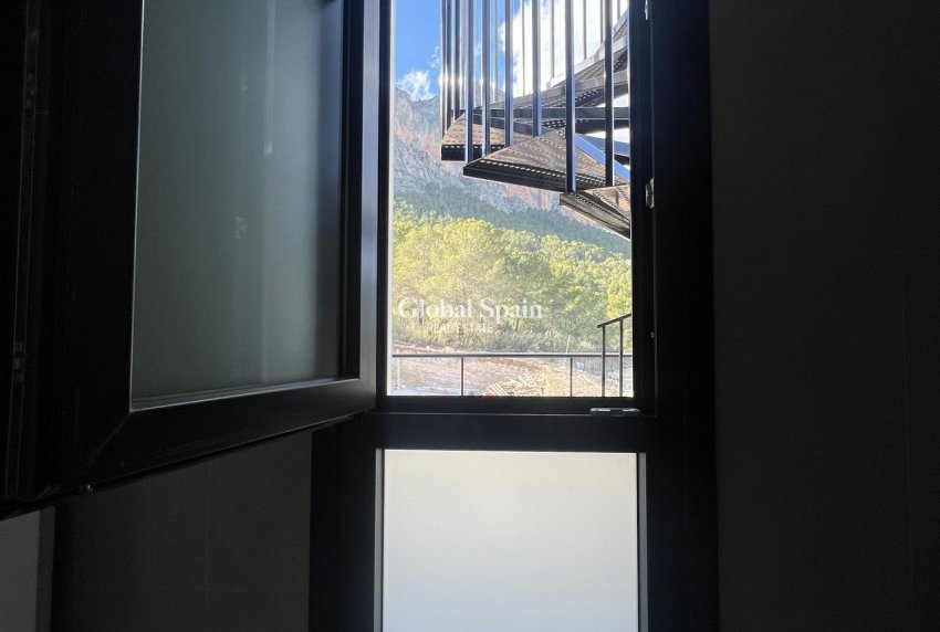 Neubau - HAUS -
POLOP - PAU1