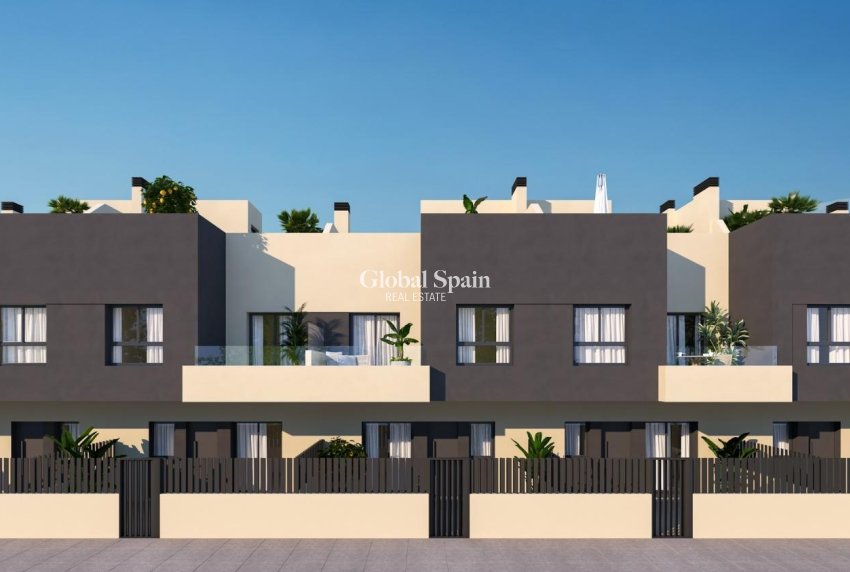 Neubau - HAUS -
VÉLEZ - MÁLAGA - Torre del Mar