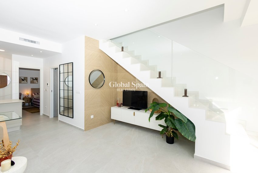 Neubau - HAUS -
VISTABELLA GOLF 