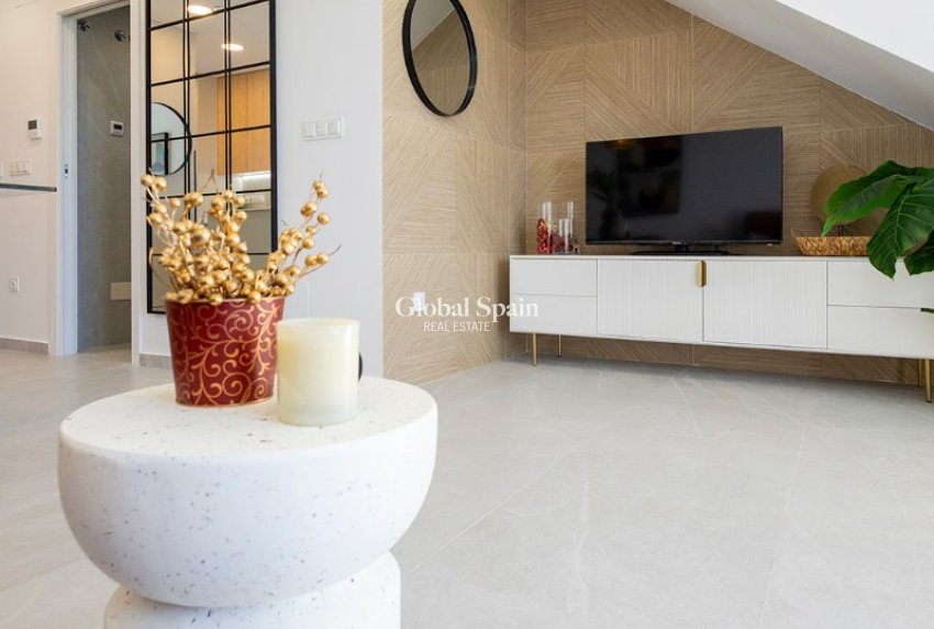 Neubau - HAUS -
VISTABELLA GOLF 