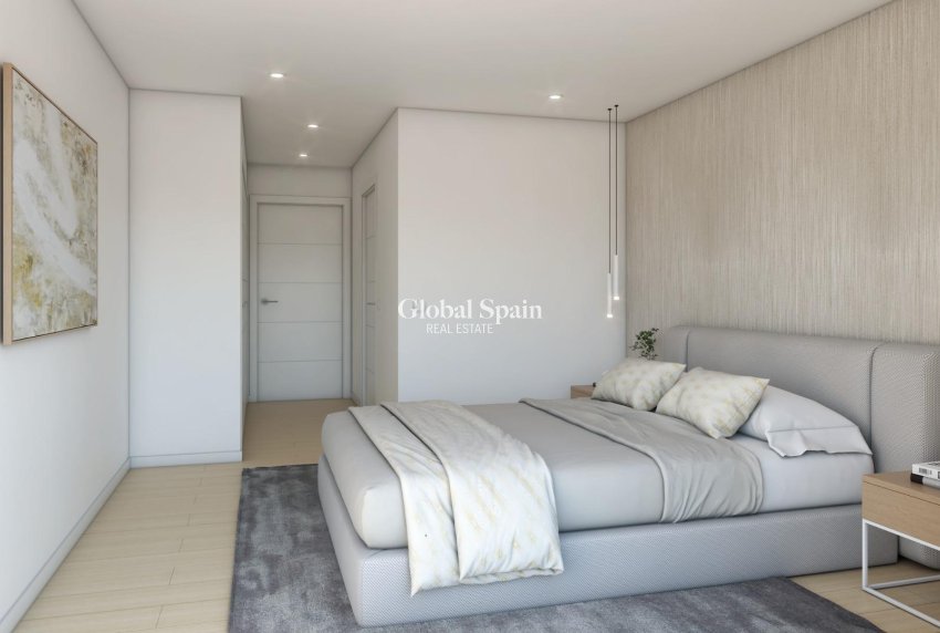Neubau - PENTHOUSE -
CASARES - Camarate