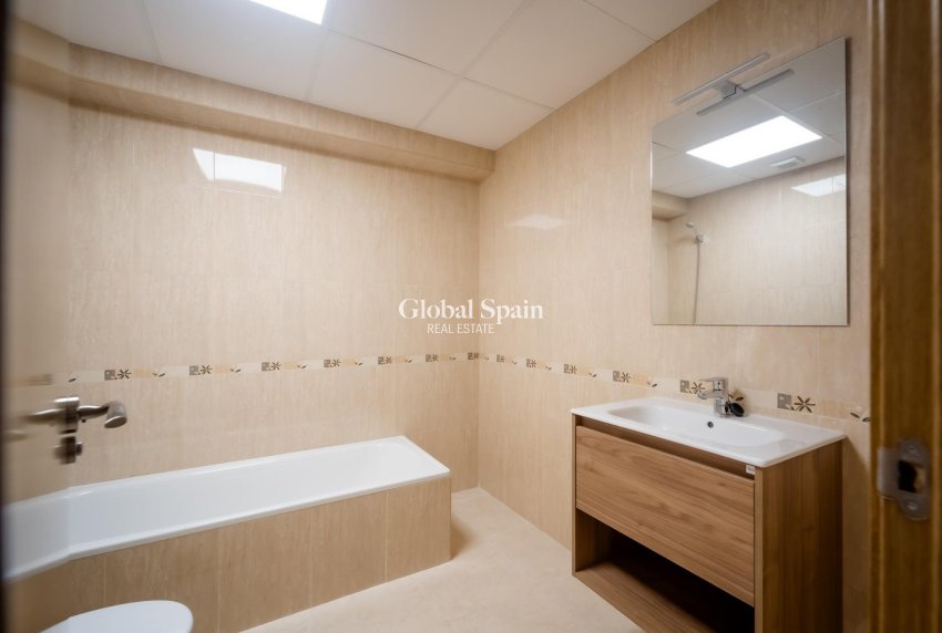 Neubau - PENTHOUSE -
CUEVAS DEL ALMANZORA - Herrerias