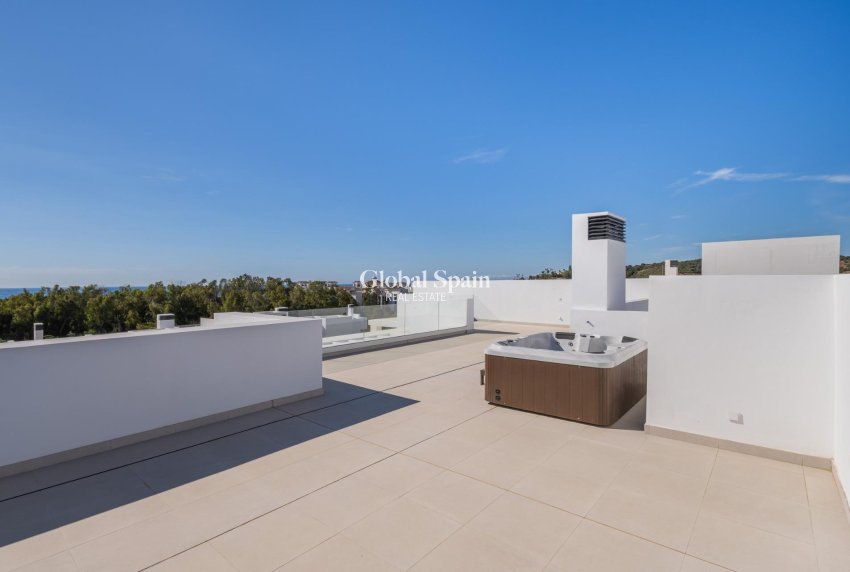 Neubau - PENTHOUSE -
ESTEPONA - Arroyo Vaquero