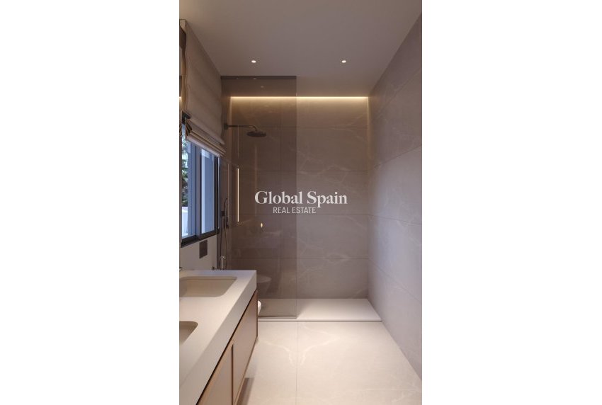 Neubau - PENTHOUSE -
ESTEPONA - Resinera Voladilla