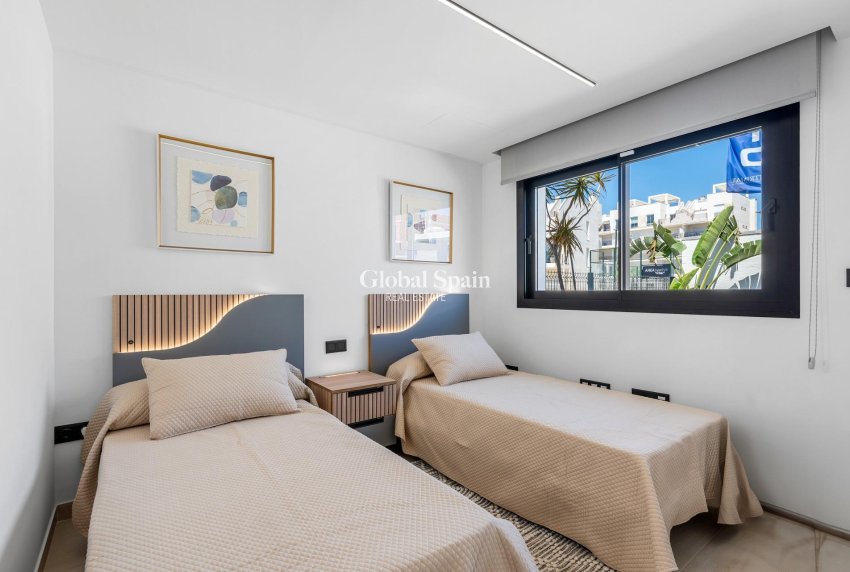Neubau - PENTHOUSE -
GUARDAMAR DEL SEGURA - EL RASO
