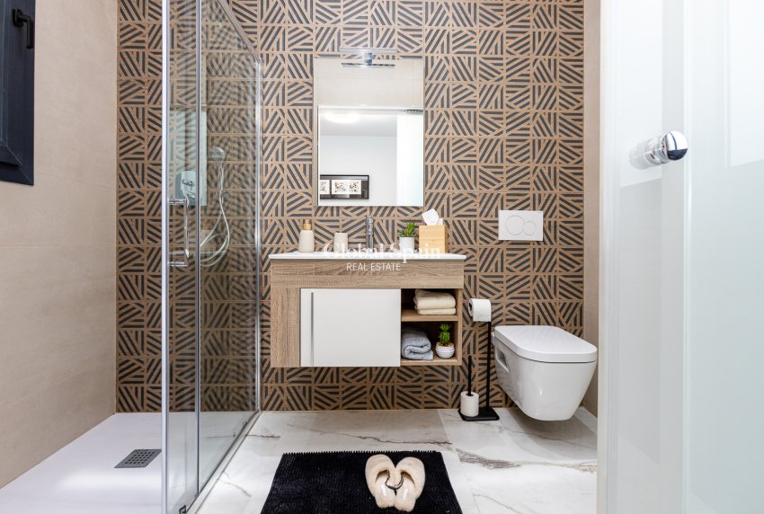 Neubau - PENTHOUSE -
GUARDAMAR DEL SEGURA