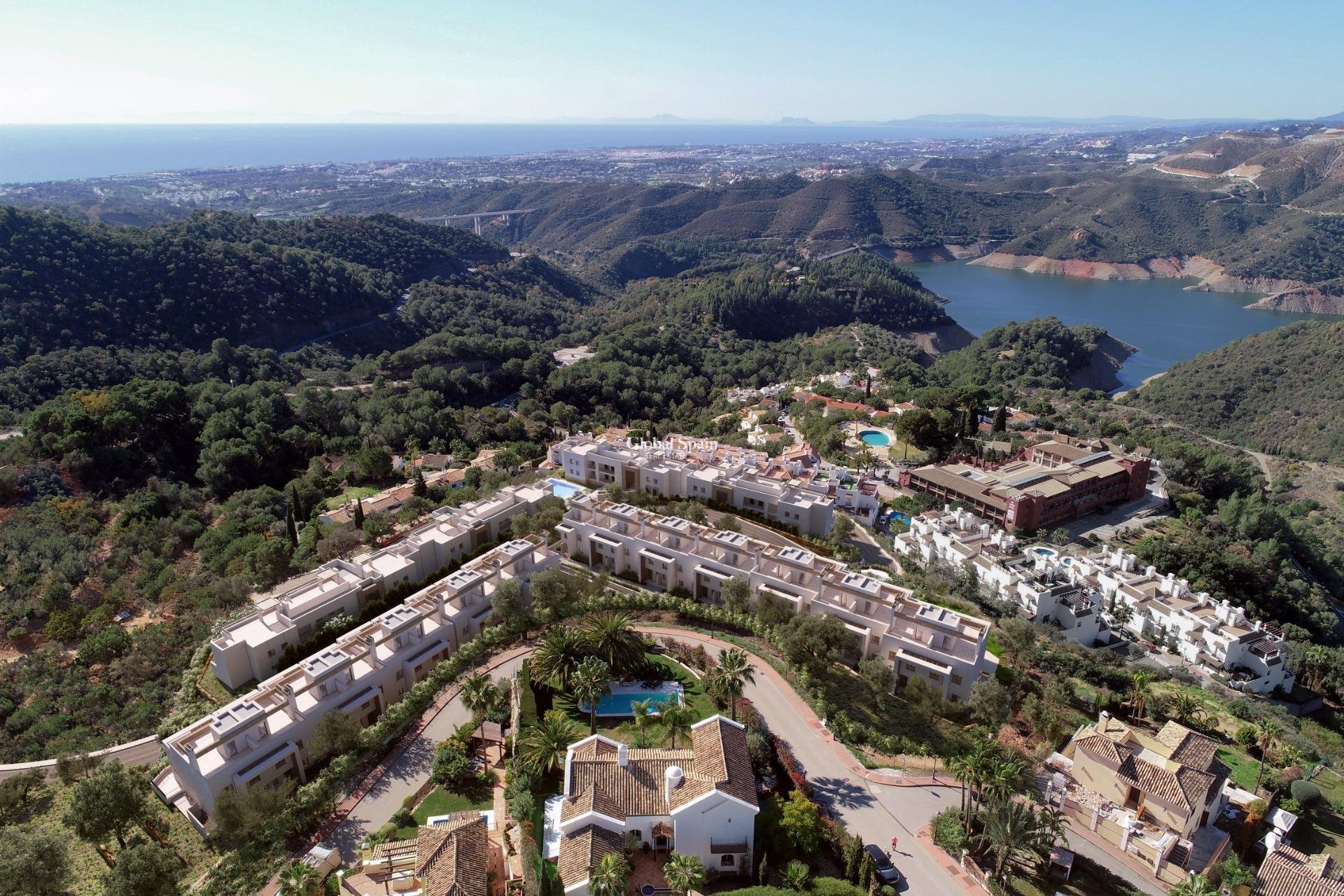 Neubau - PENTHOUSE -
ISTÁN - Cerros De Los Lagos