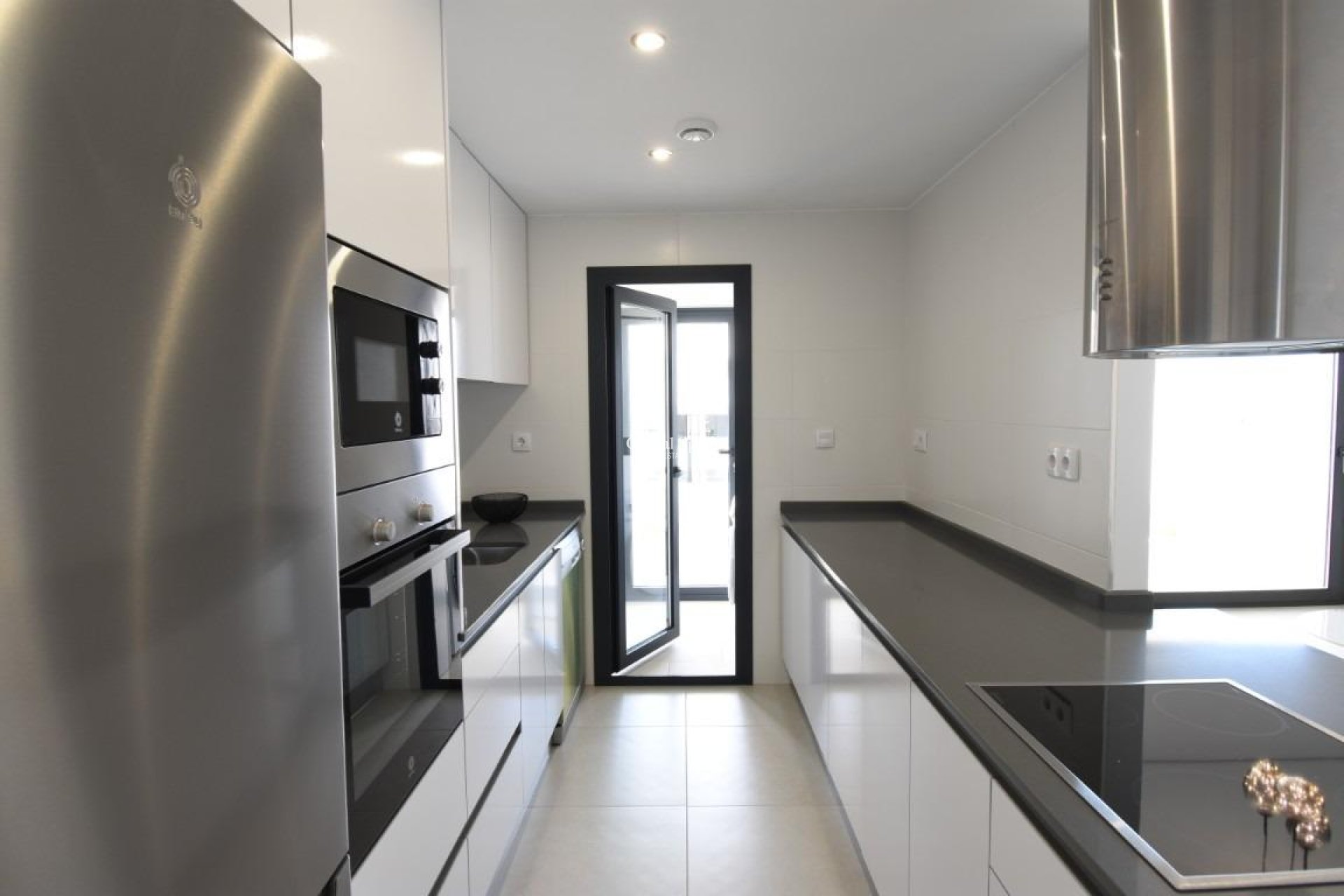 Neubau - PENTHOUSE -
SAN MIGUEL DE SALINAS - Pueblo