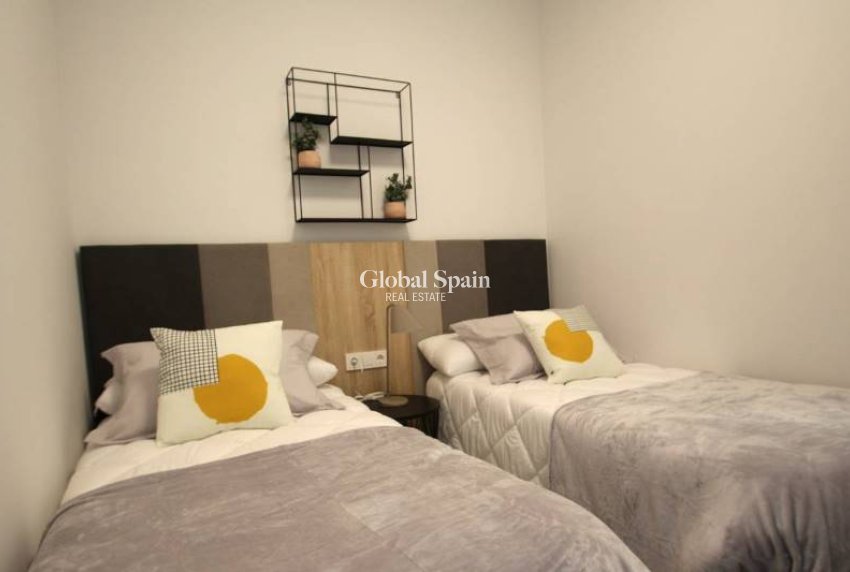 Neubau - PENTHOUSE -
TORREVIEJA - Cerca Playa del Cura