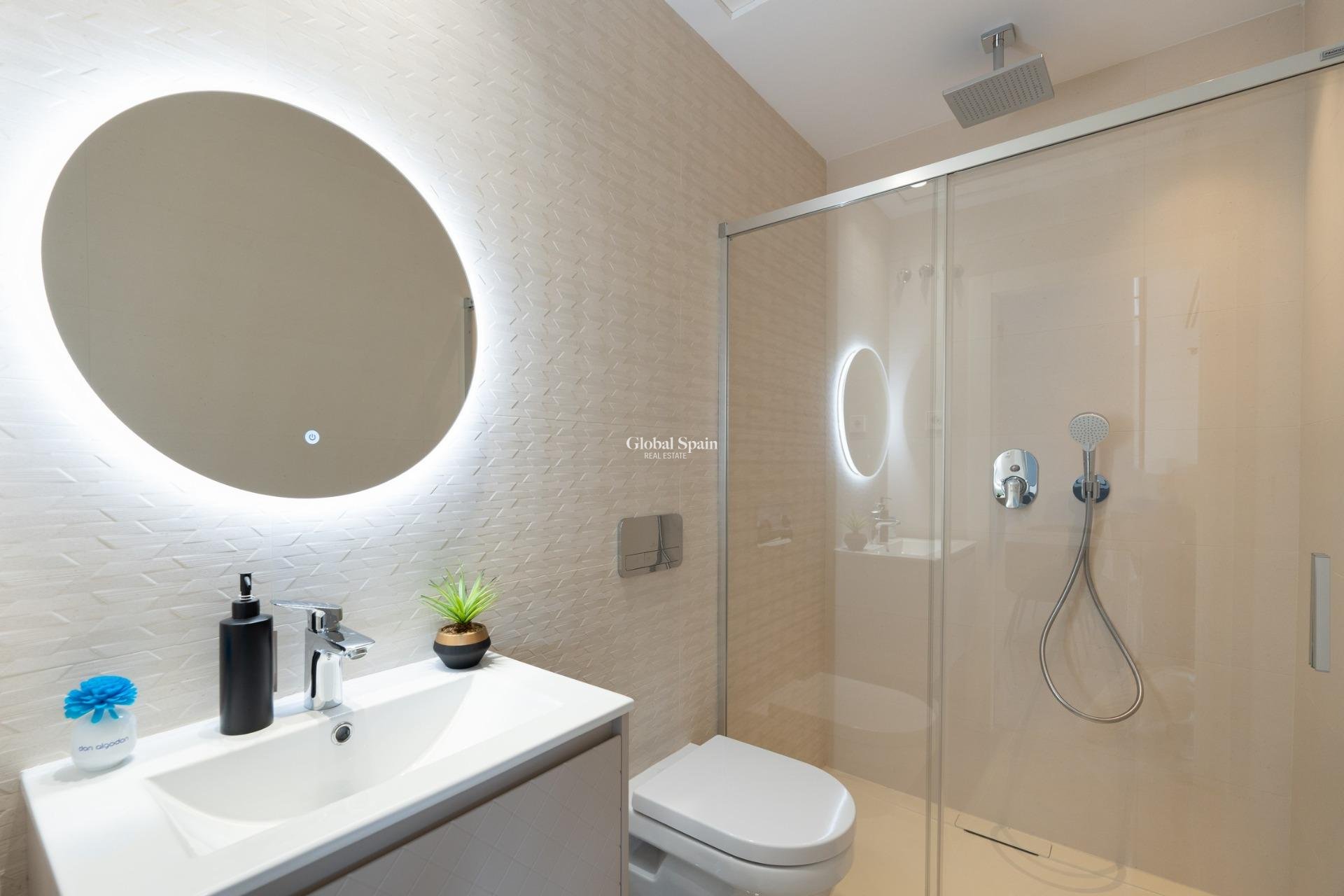 Neubau - Quad -
GRAN ALACANT