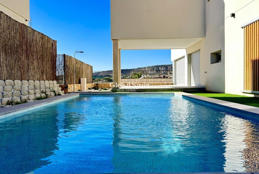 Neubau - VILLA -
ALGORFA - LA FINCA GOLF / ALGORFA