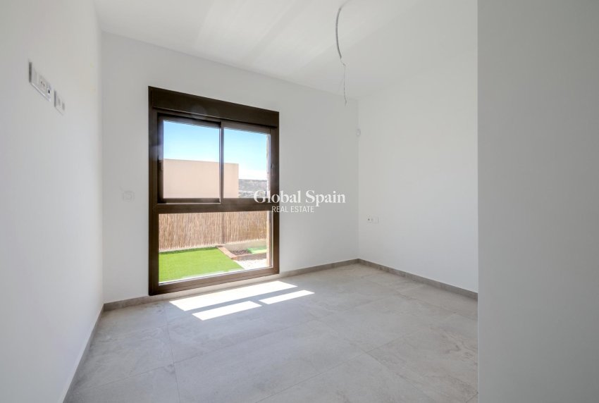 Neubau - VILLA -
ALGORFA - LA FINCA GOLF / ALGORFA