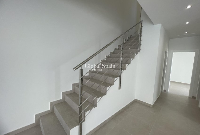 Neubau - Villa -
ALMORADÍ - Heredades