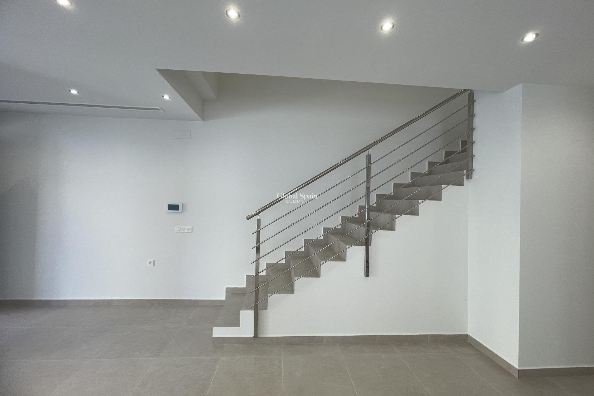 Neubau - VILLA -
ALMORADÍ - Heredades