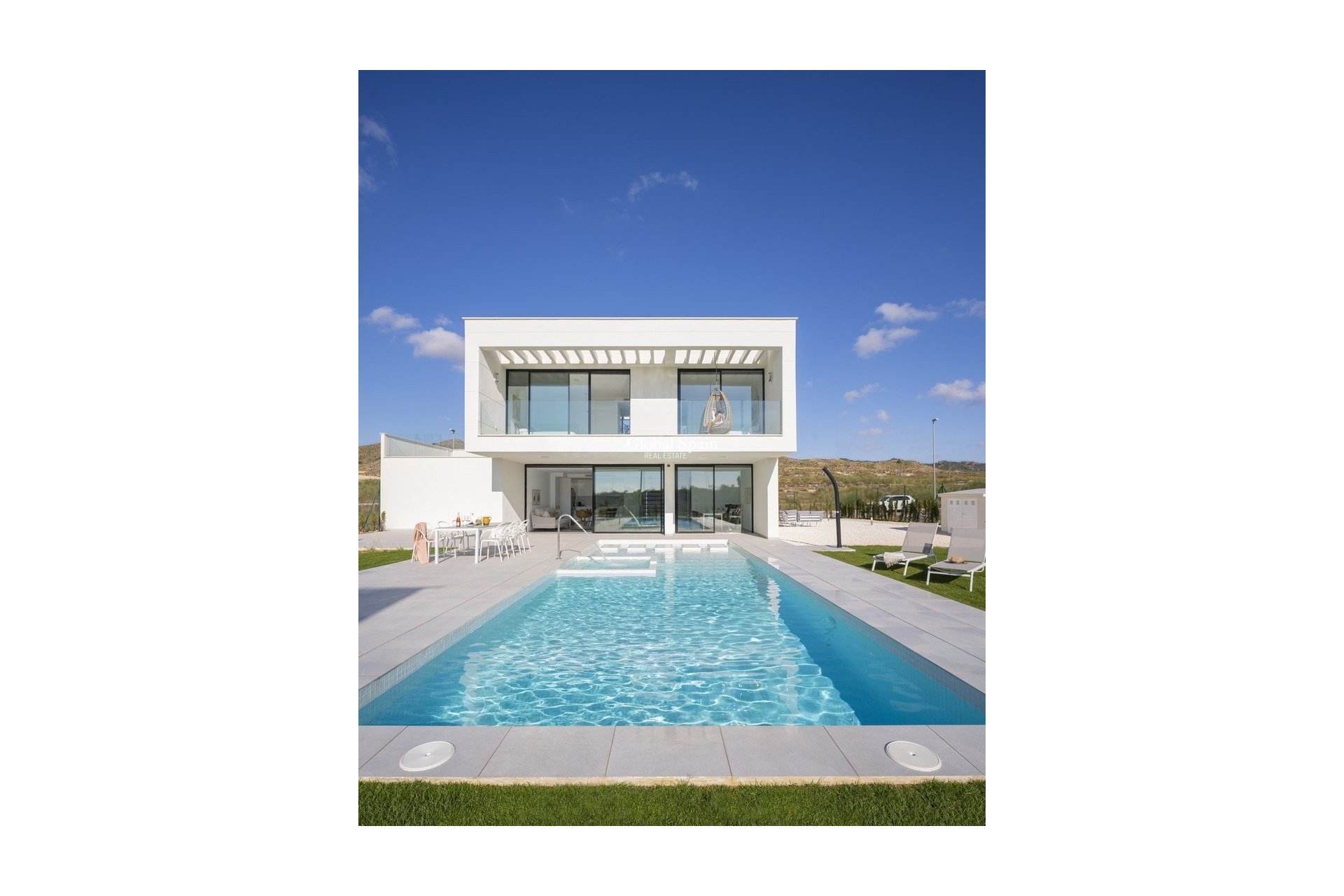 Neubau - Villa -
BAÑOS Y MENDIGO - Altaona Golf