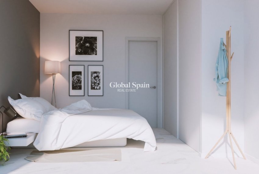 Neubau - Villa -
BAÑOS Y MENDIGO - Altaona Golf