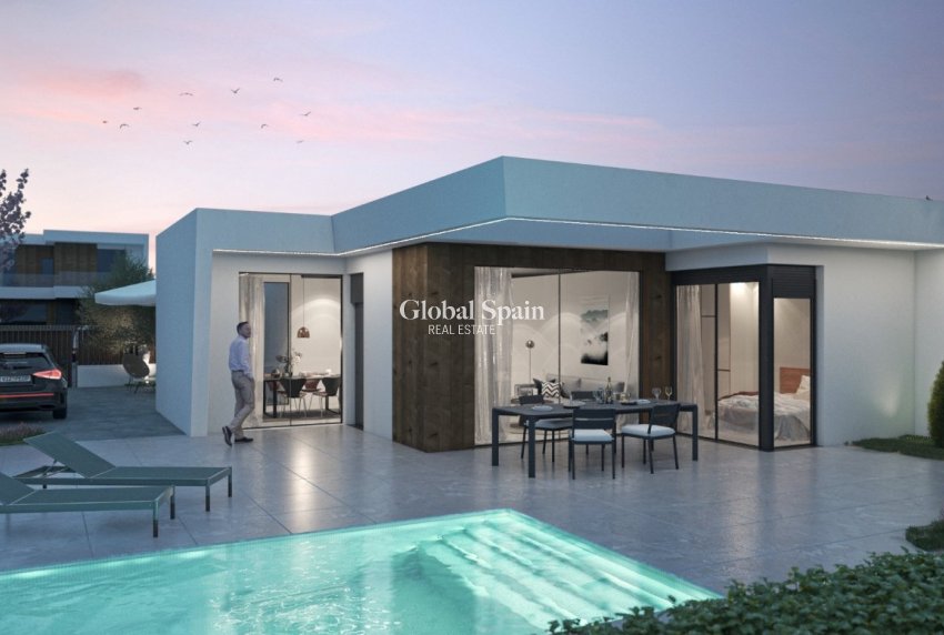 Neubau - Villa -
BAÑOS Y MENDIGO - Altaona Golf