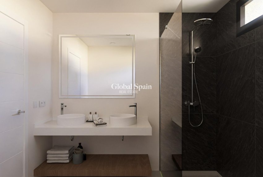 Neubau - VILLA -
BAÑOS Y MENDIGO - Altaona Golf