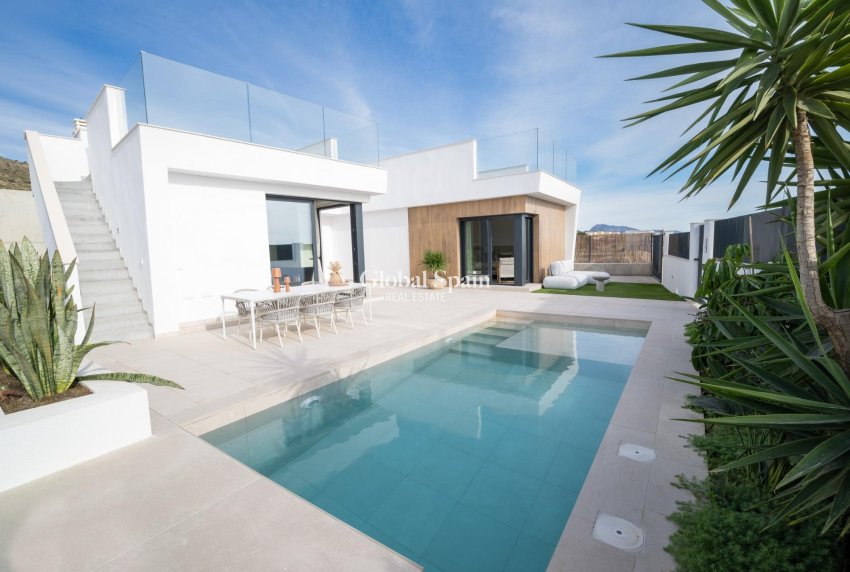 Neubau - VILLA -
BAÑOS Y MENDIGO - Altaona Golf