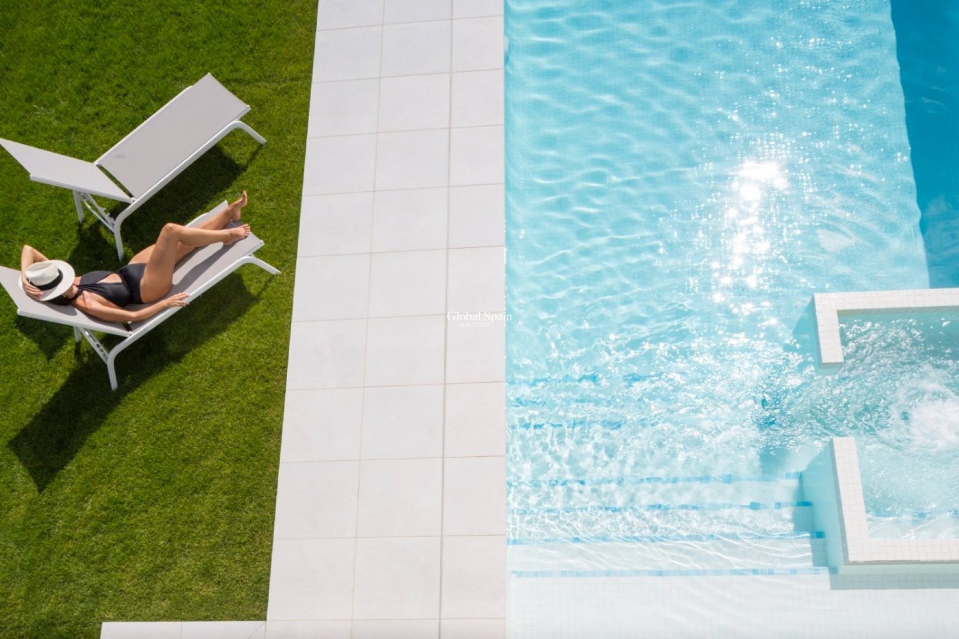 Neubau - VILLA -
BAÑOS Y MENDIGO - Altaona Golf