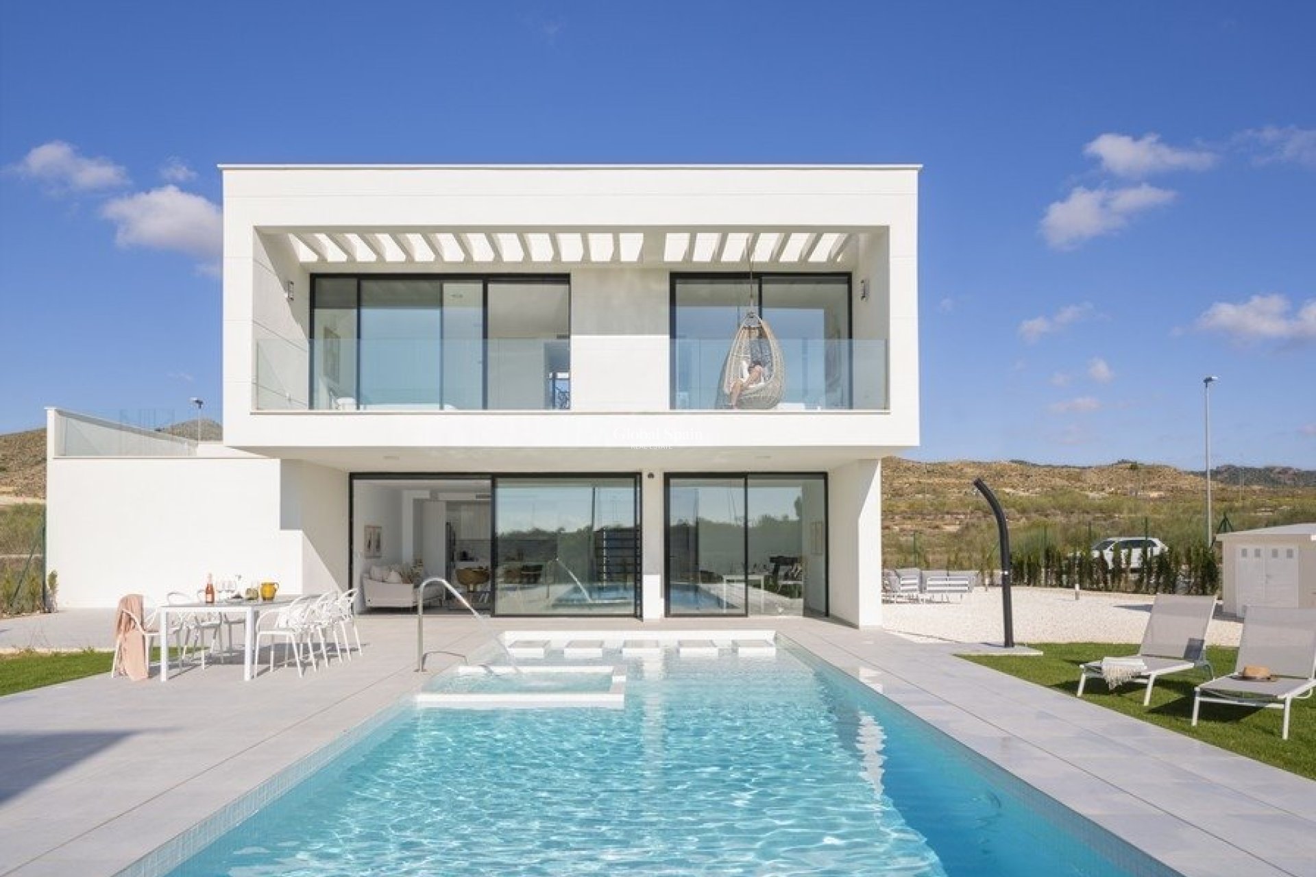 Neubau - VILLA -
BAÑOS Y MENDIGO - Altaona Golf