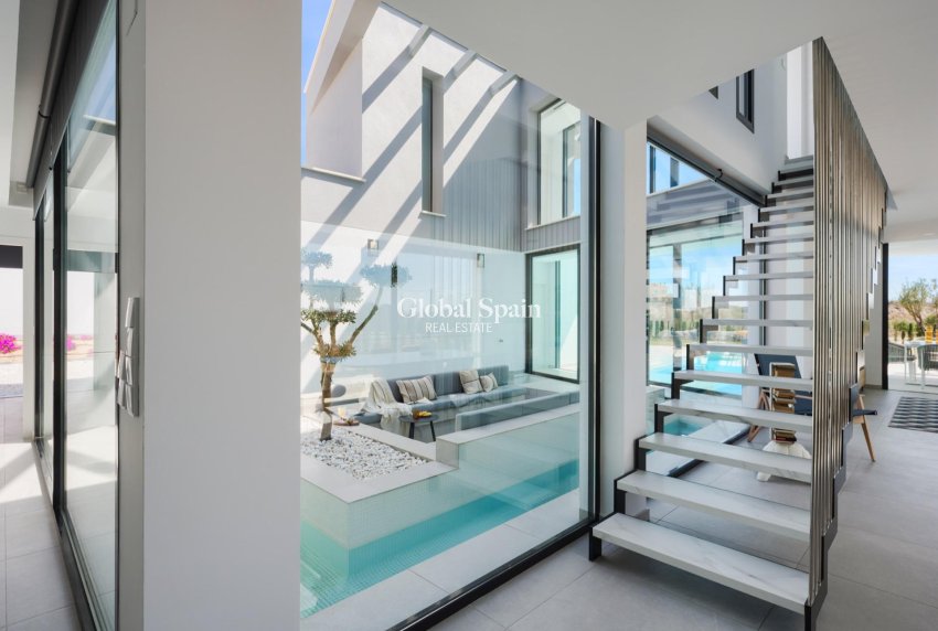 Neubau - VILLA -
BAÑOS Y MENDIGO - Altaona Golf