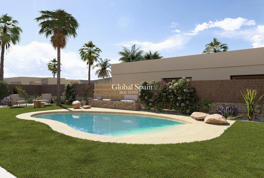 Neubau - VILLA -
BAÑOS Y MENDIGO - Altaona Golf