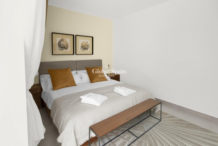 Neubau - VILLA -
BAÑOS Y MENDIGO - Altaona Golf