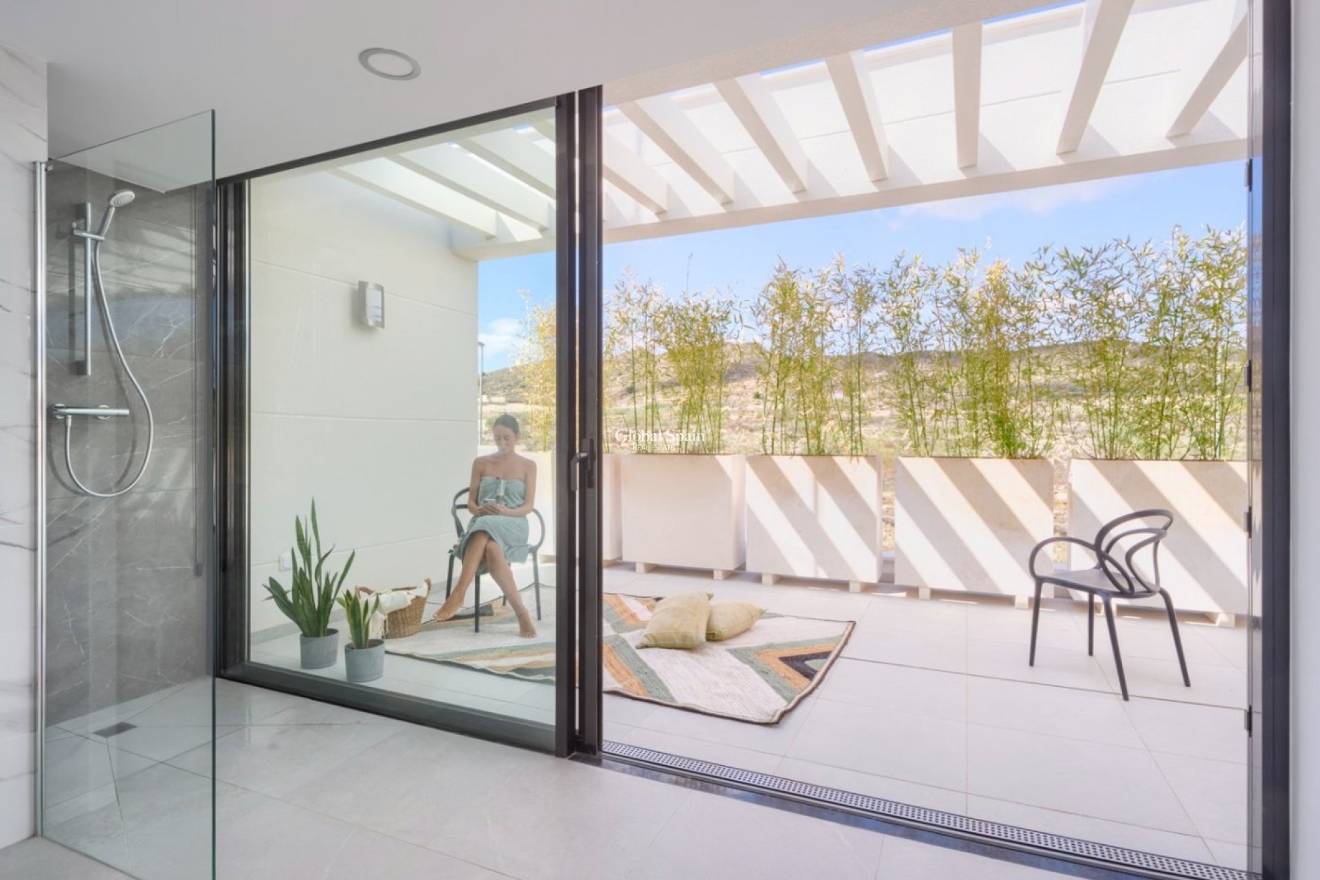 Neubau - Villa -
BAÑOS Y MENDIGO - Altaona Golf