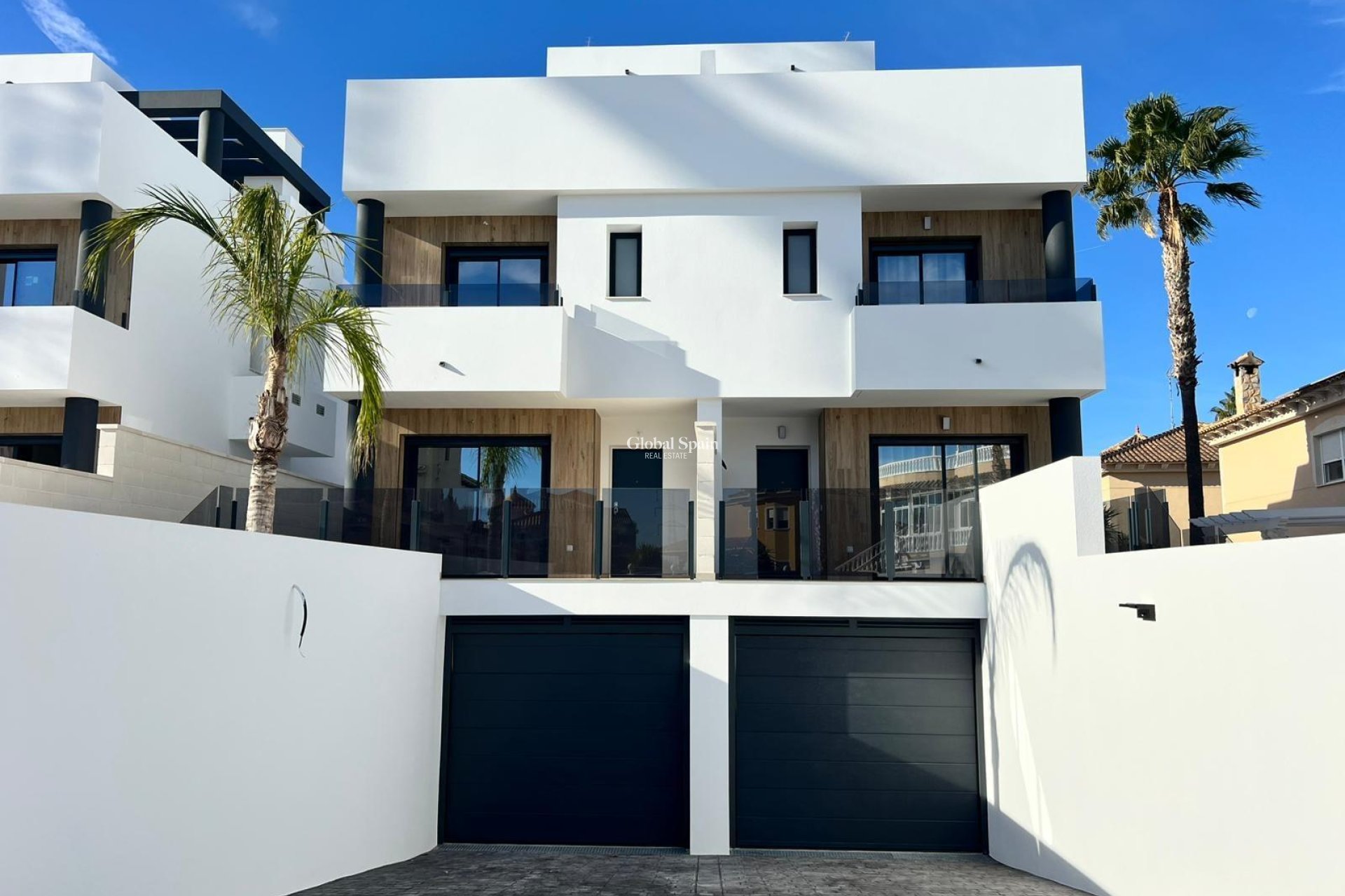 Neubau - VILLA -
BENFERRI - Benfis Park