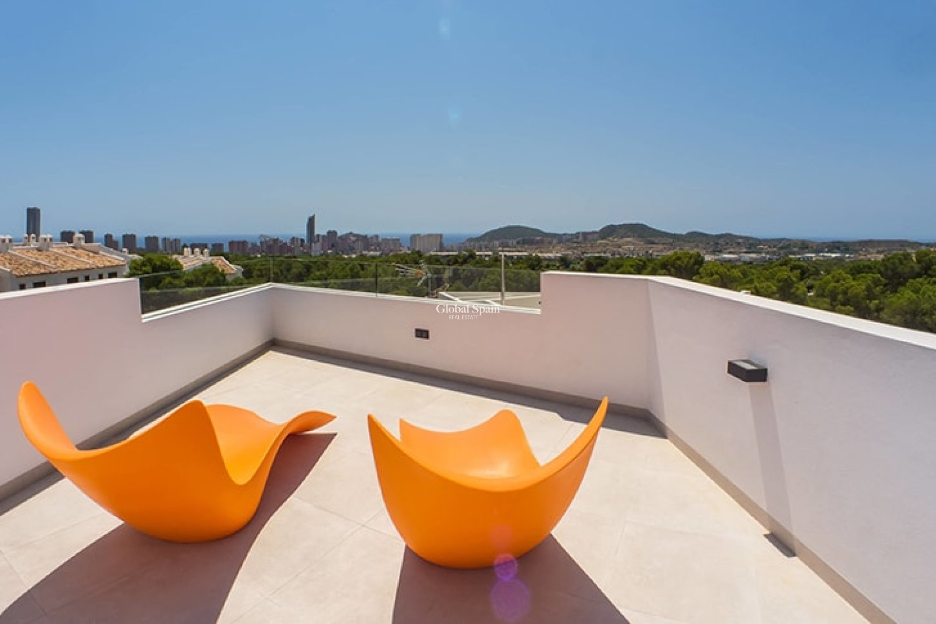 Neubau - Villa -
BENIDORM - Alicante