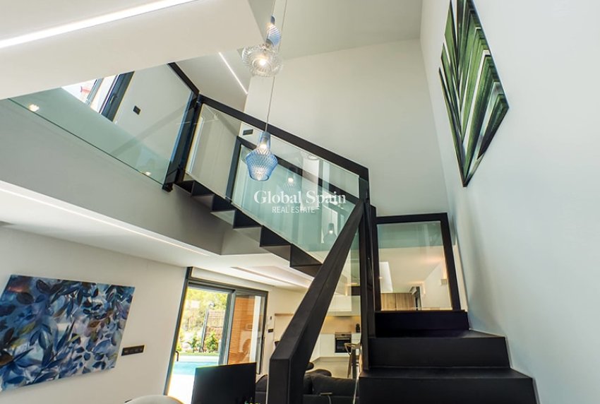 Neubau - Villa -
BENIDORM - Alicante