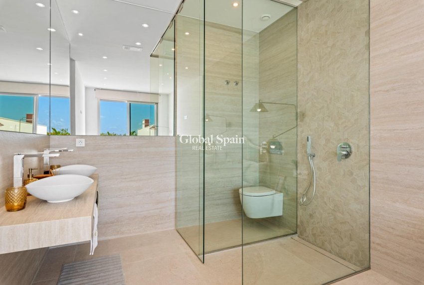 Neubau - Villa -
BENIJÓFAR - Center