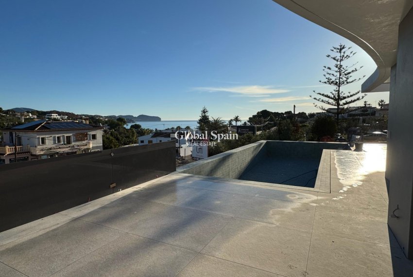 Neubau - VILLA -
BENISSA - Playa de La Fustera
