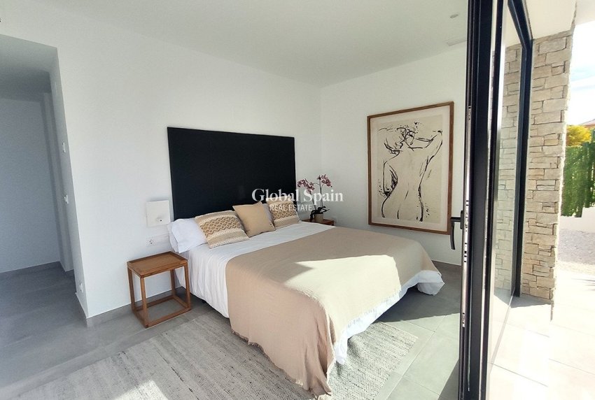 Neubau - VILLA -
CALASPARRA - Coto riñales