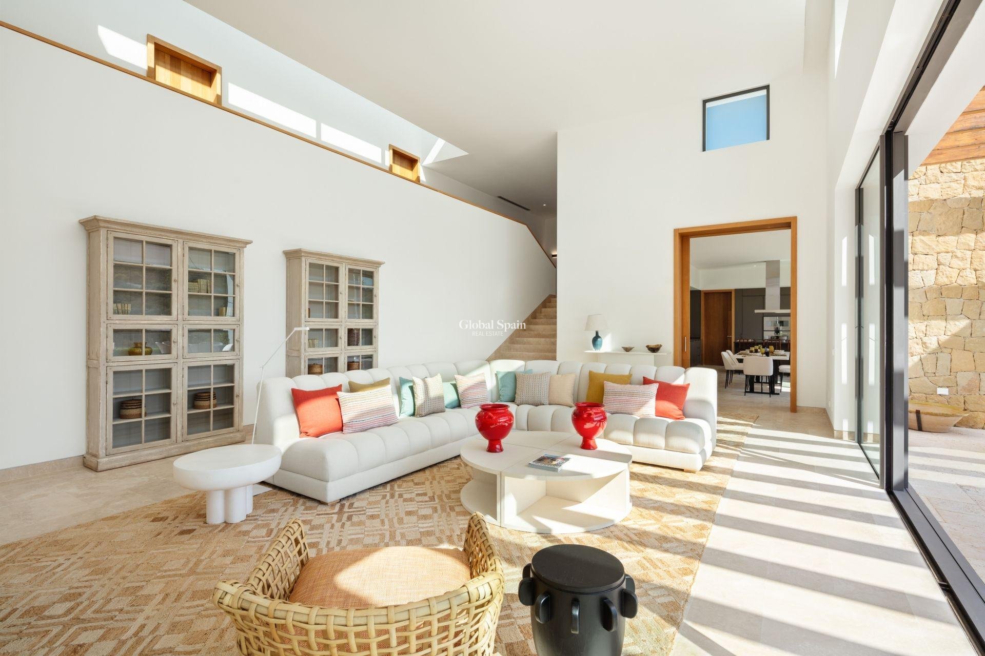 Neubau - VILLA -
CASARES - Pedregales
