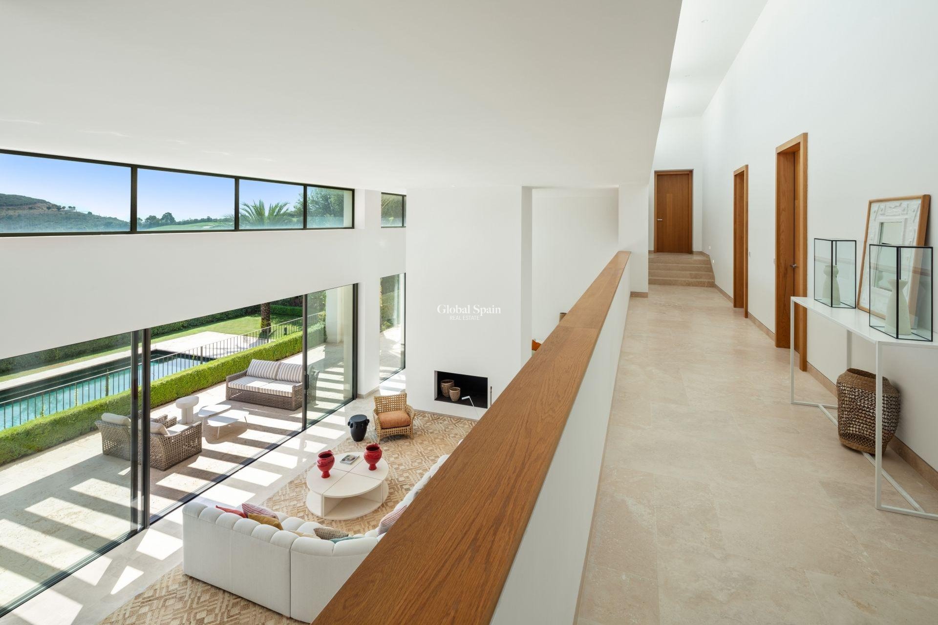 Neubau - VILLA -
CASARES - Pedregales