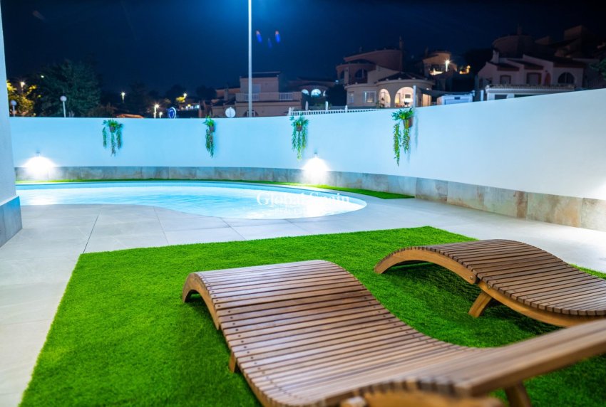 Neubau - VILLA -
CIUDAD QUESADA